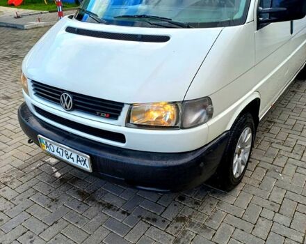 Белый Фольксваген Transporter, объемом двигателя 2.5 л и пробегом 370 тыс. км за 5999 $, фото 1 на Automoto.ua