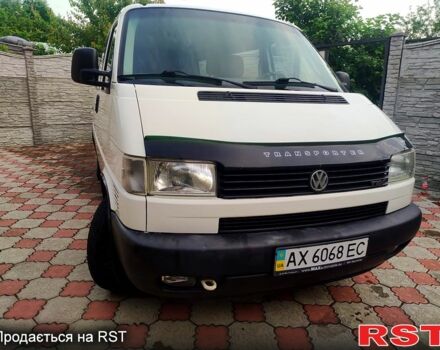 Білий Фольксваген Transporter, об'ємом двигуна 2.5 л та пробігом 340 тис. км за 6200 $, фото 3 на Automoto.ua