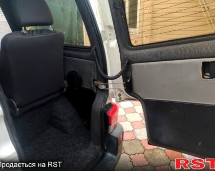 Білий Фольксваген Transporter, об'ємом двигуна 2.5 л та пробігом 340 тис. км за 6200 $, фото 11 на Automoto.ua