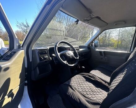 Белый Фольксваген Transporter, объемом двигателя 25 л и пробегом 310 тыс. км за 5700 $, фото 7 на Automoto.ua