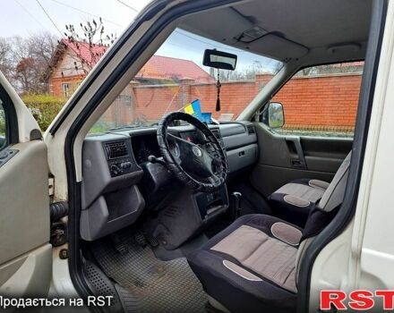 Белый Фольксваген Transporter, объемом двигателя 2.5 л и пробегом 358 тыс. км за 8900 $, фото 5 на Automoto.ua