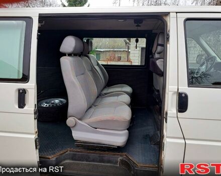 Белый Фольксваген Transporter, объемом двигателя 2.5 л и пробегом 358 тыс. км за 8900 $, фото 2 на Automoto.ua