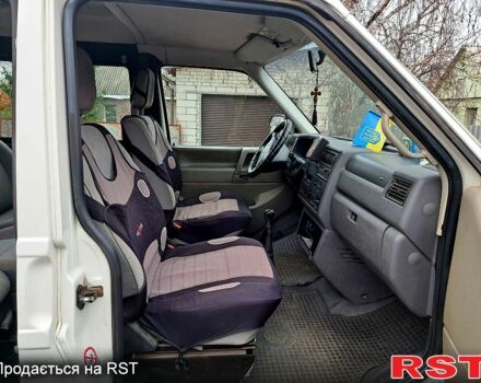 Белый Фольксваген Transporter, объемом двигателя 2.5 л и пробегом 358 тыс. км за 8900 $, фото 3 на Automoto.ua