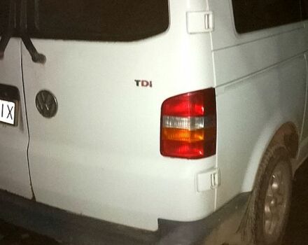 Белый Фольксваген Transporter, объемом двигателя 2.5 л и пробегом 400 тыс. км за 7500 $, фото 1 на Automoto.ua