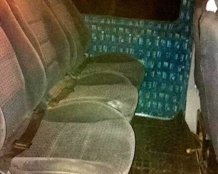 Белый Фольксваген Transporter, объемом двигателя 2.5 л и пробегом 400 тыс. км за 7500 $, фото 3 на Automoto.ua