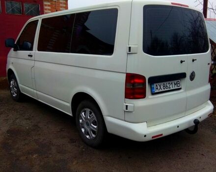 Білий Фольксваген Transporter, об'ємом двигуна 2.5 л та пробігом 250 тис. км за 9500 $, фото 2 на Automoto.ua