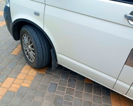 Белый Фольксваген Transporter, объемом двигателя 2.5 л и пробегом 454 тыс. км за 8500 $, фото 3 на Automoto.ua