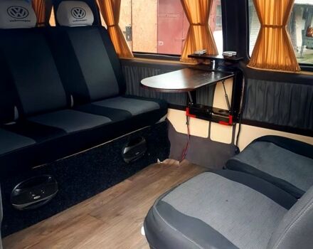 Фольксваген Transporter 2007 в Александрие на Automoto.ua Белый Фольксваген Transporter, объемом двигателя 2.5 л и пробегом 290 тыс. км за 8000 $, фото 5 на Automoto.ua