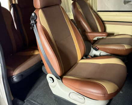 Білий Фольксваген Transporter, об'ємом двигуна 2.5 л та пробігом 279 тис. км за 11000 $, фото 10 на Automoto.ua