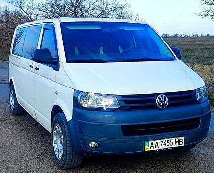 Білий Фольксваген Transporter, об'ємом двигуна 2 л та пробігом 280 тис. км за 12000 $, фото 1 на Automoto.ua