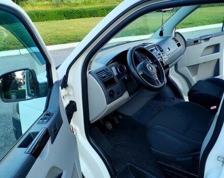 Білий Фольксваген Transporter, об'ємом двигуна 2 л та пробігом 255 тис. км за 11650 $, фото 5 на Automoto.ua