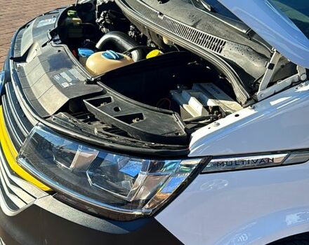 Белый Фольксваген Transporter, объемом двигателя 2 л и пробегом 192 тыс. км за 19560 $, фото 11 на Automoto.ua