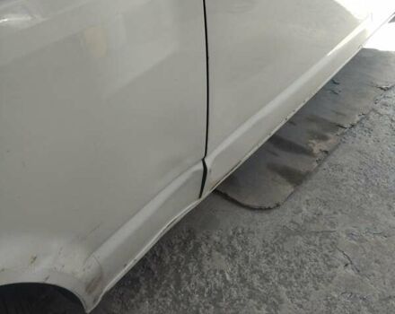 Белый Фольксваген Transporter, объемом двигателя 2 л и пробегом 205 тыс. км за 10500 $, фото 3 на Automoto.ua