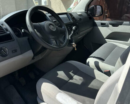 Білий Фольксваген Transporter, об'ємом двигуна 1.97 л та пробігом 280 тис. км за 16000 $, фото 7 на Automoto.ua