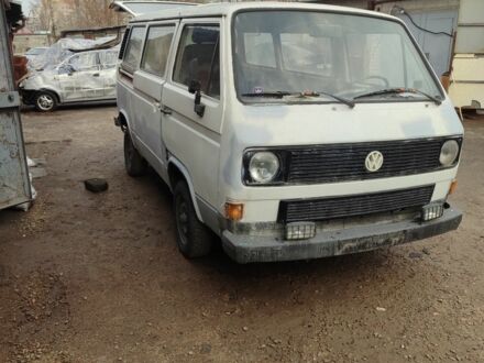 Белый Фольксваген Transporter, объемом двигателя 0 л и пробегом 300 тыс. км за 1900 $, фото 1 на Automoto.ua