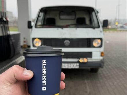 Білий Фольксваген Transporter, об'ємом двигуна 1.9 л та пробігом 400 тис. км за 1900 $, фото 1 на Automoto.ua