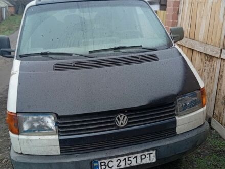 Білий Фольксваген Transporter, об'ємом двигуна 2.4 л та пробігом 200 тис. км за 3000 $, фото 1 на Automoto.ua