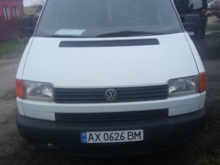 Білий Фольксваген Transporter, об'ємом двигуна 2.37 л та пробігом 300 тис. км за 4700 $, фото 1 на Automoto.ua