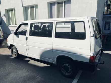 Белый Фольксваген Transporter, объемом двигателя 2.5 л и пробегом 390 тыс. км за 2500 $, фото 1 на Automoto.ua