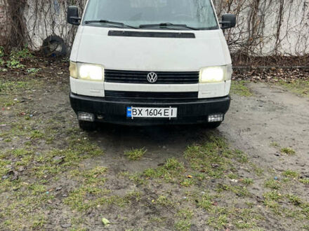 Белый Фольксваген Transporter, объемом двигателя 1.9 л и пробегом 380 тыс. км за 4000 $, фото 1 на Automoto.ua