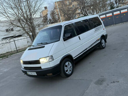 Белый Фольксваген Transporter, объемом двигателя 1.9 л и пробегом 350 тыс. км за 4799 $, фото 1 на Automoto.ua