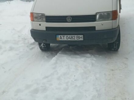 Белый Фольксваген Transporter, объемом двигателя 1.9 л и пробегом 220 тыс. км за 4300 $, фото 1 на Automoto.ua