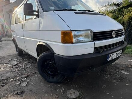 Фольксваген Transporter 1994 в Яворове на Automoto.ua Белый Фольксваген Transporter, объемом двигателя 0 л и пробегом 370 тыс. км за 1900 $, фото 1 на Automoto.ua