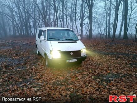 Фольксваген Transporter 1995 в Киеве на Automoto.ua Белый Фольксваген Transporter, объемом двигателя 20 л и пробегом 590 тыс. км за 2200 $, фото 1 на Automoto.ua