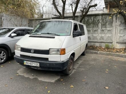 Белый Фольксваген Transporter, объемом двигателя 2.5 л и пробегом 100 тыс. км за 3700 $, фото 1 на Automoto.ua