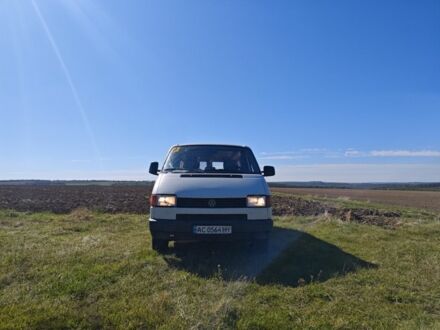 Фольксваген Transporter 1995 у Могилев-Подольском на Automoto.ua Білий Фольксваген Transporter, об'ємом двигуна 2.4 л та пробігом 699 тис. км за 3650 $, фото 1 на Automoto.ua