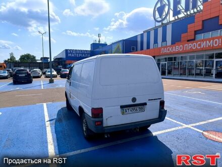 Белый Фольксваген Transporter, объемом двигателя 1.9 л и пробегом 500 тыс. км за 3300 $, фото 1 на Automoto.ua
