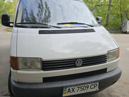 Белый Фольксваген Transporter, объемом двигателя 1.9 л и пробегом 389 тыс. км за 6000 $, фото 1 на Automoto.ua
