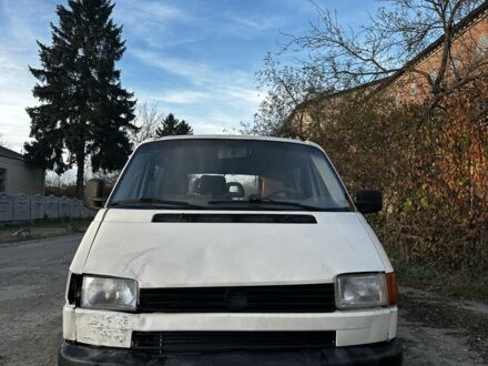 Белый Фольксваген Transporter, объемом двигателя 1.9 л и пробегом 260 тыс. км за 2599 $, фото 1 на Automoto.ua