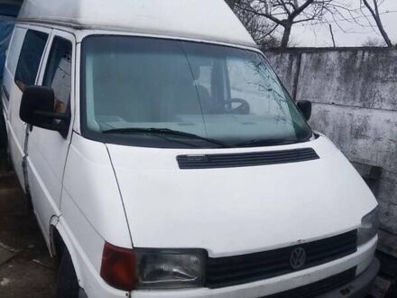Білий Фольксваген Transporter, об'ємом двигуна 2.4 л та пробігом 390 тис. км за 2900 $, фото 1 на Automoto.ua