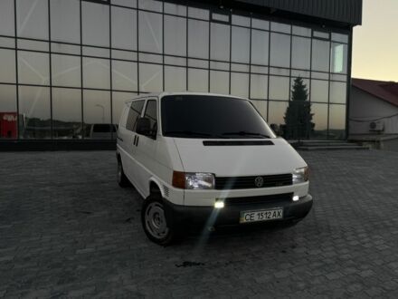 Белый Фольксваген Transporter, объемом двигателя 2.5 л и пробегом 400 тыс. км за 3999 $, фото 1 на Automoto.ua