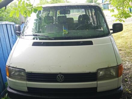 Фольксваген Transporter 1997 у Краматорске на Automoto.ua Білий Фольксваген Transporter, об'ємом двигуна 2.4 л та пробігом 430 тис. км за 2300 $, фото 1 на Automoto.ua