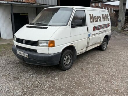 Белый Фольксваген Transporter, объемом двигателя 1.9 л и пробегом 300 тыс. км за 2450 $, фото 1 на Automoto.ua
