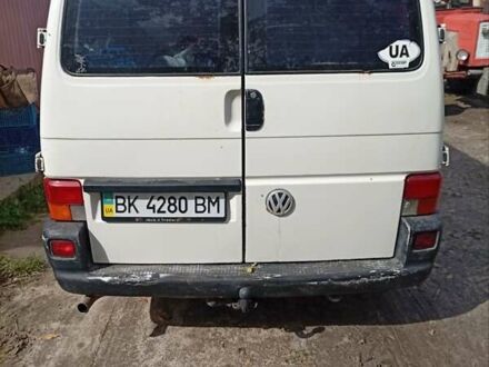 Білий Фольксваген Transporter, об'ємом двигуна 2.4 л та пробігом 574 тис. км за 3000 $, фото 1 на Automoto.ua