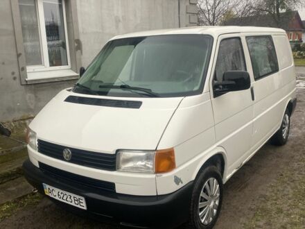 Белый Фольксваген Transporter, объемом двигателя 1.9 л и пробегом 300 тыс. км за 3600 $, фото 1 на Automoto.ua
