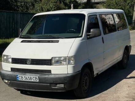 Белый Фольксваген Transporter, объемом двигателя 2.4 л и пробегом 400 тыс. км за 4000 $, фото 1 на Automoto.ua