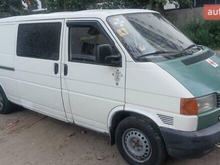 Белый Фольксваген Transporter, объемом двигателя 2.4 л и пробегом 473 тыс. км за 4800 $, фото 1 на Automoto.ua