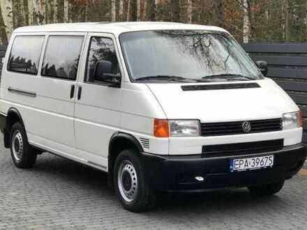 Белый Фольксваген Transporter, объемом двигателя 2.4 л и пробегом 238 тыс. км за 2975 $, фото 1 на Automoto.ua