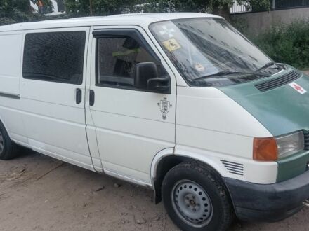 Белый Фольксваген Transporter, объемом двигателя 2.4 л и пробегом 473 тыс. км за 4600 $, фото 1 на Automoto.ua