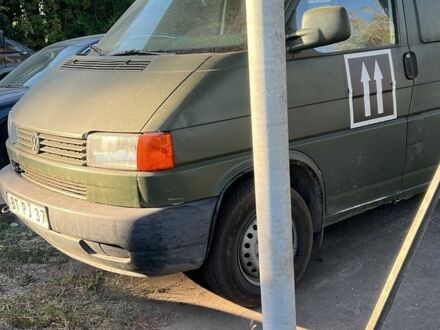 Белый Фольксваген Transporter, объемом двигателя 2.5 л и пробегом 358 тыс. км за 2994 $, фото 1 на Automoto.ua