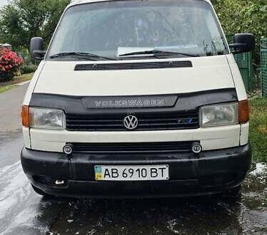 Білий Фольксваген Transporter, об'ємом двигуна 2.4 л та пробігом 439 тис. км за 6300 $, фото 1 на Automoto.ua