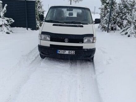 Білий Фольксваген Transporter, об'ємом двигуна 2.5 л та пробігом 268 тис. км за 3427 $, фото 1 на Automoto.ua