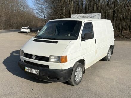 Білий Фольксваген Transporter, об'ємом двигуна 2.5 л та пробігом 472 тис. км за 2800 $, фото 1 на Automoto.ua