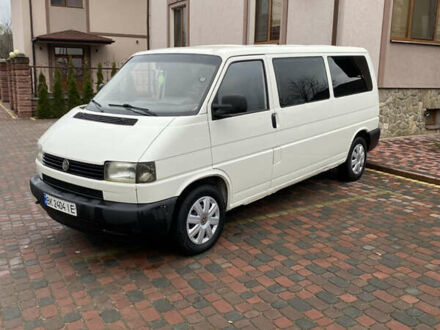Білий Фольксваген Transporter, об'ємом двигуна 2.5 л та пробігом 300 тис. км за 5400 $, фото 1 на Automoto.ua
