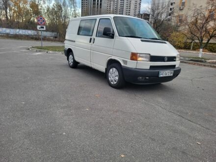 Белый Фольксваген Transporter, объемом двигателя 2.5 л и пробегом 570 тыс. км за 5500 $, фото 1 на Automoto.ua