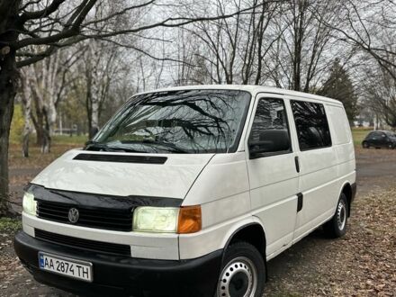 Білий Фольксваген Transporter, об'ємом двигуна 2.5 л та пробігом 390 тис. км за 4450 $, фото 1 на Automoto.ua